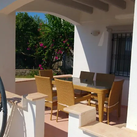 Villa Center Sea View